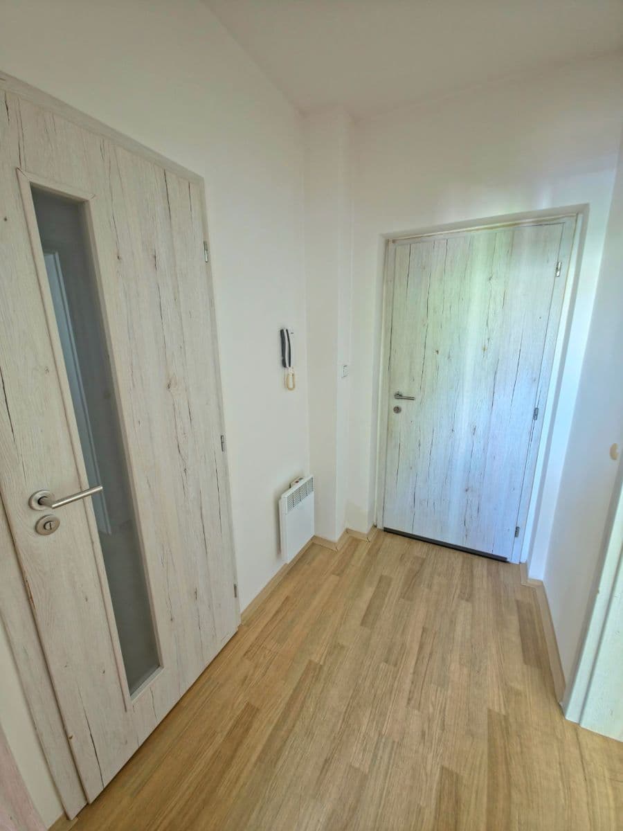 Prenájom bytu 1-izbový 33 m², Mládežnická, Mšené-lázně, Ústecký kraj Prenájom bytu 1-izbový 33 m², Mládežnická, Mšené-lázně, Ústecký kraj