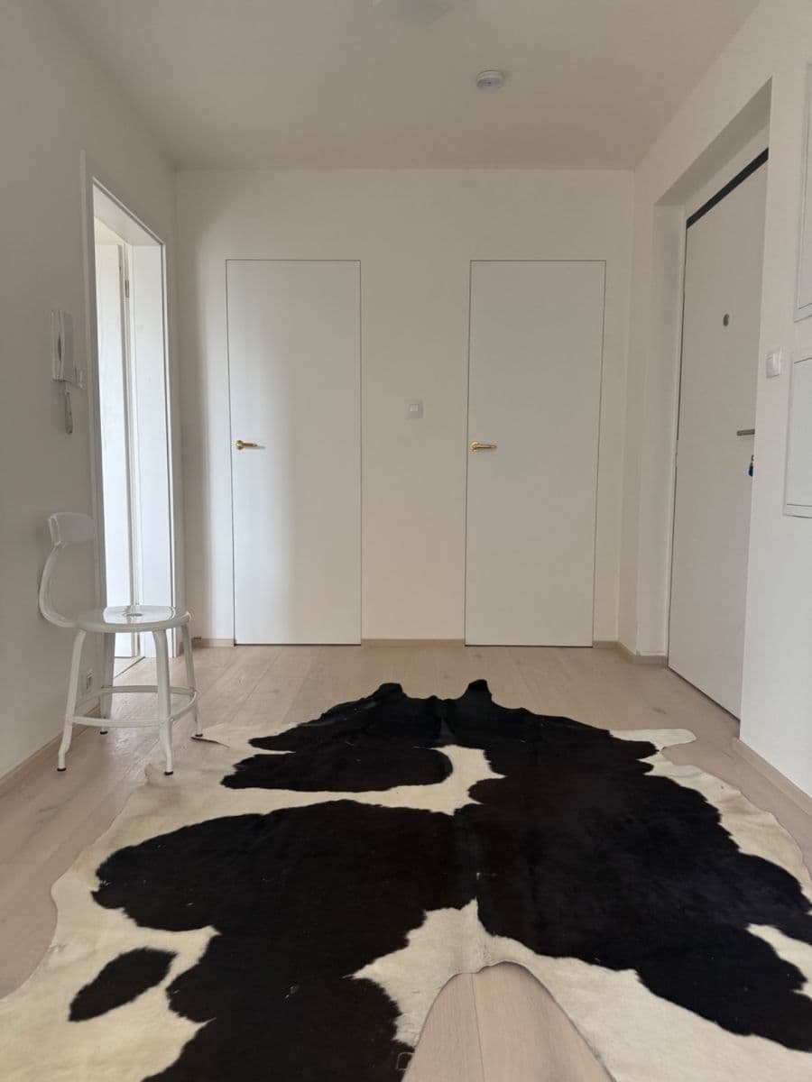 Prenájom bytu 2-izbový 53 m², V Mezihoří, Praha, Praha Prenájom bytu 2-izbový 53 m², V Mezihoří, Praha, Praha