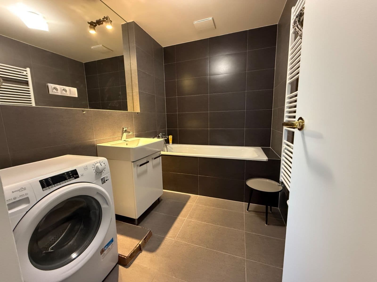 Prenájom bytu 2-izbový 53 m², V Mezihoří, Praha, Praha Prenájom bytu 2-izbový 53 m², V Mezihoří, Praha, Praha