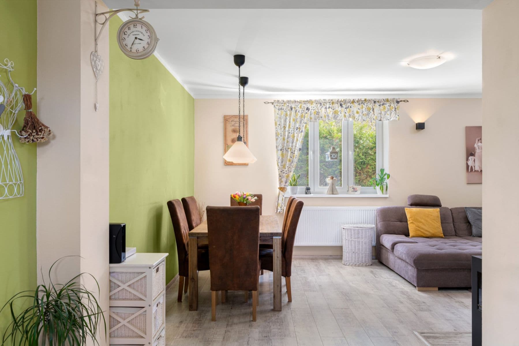 Predaj domu 168 m², pozemok 541 m², Vinařice, Středočeský kraj Predaj domu 168 m², pozemok 541 m², Vinařice, Středočeský kraj