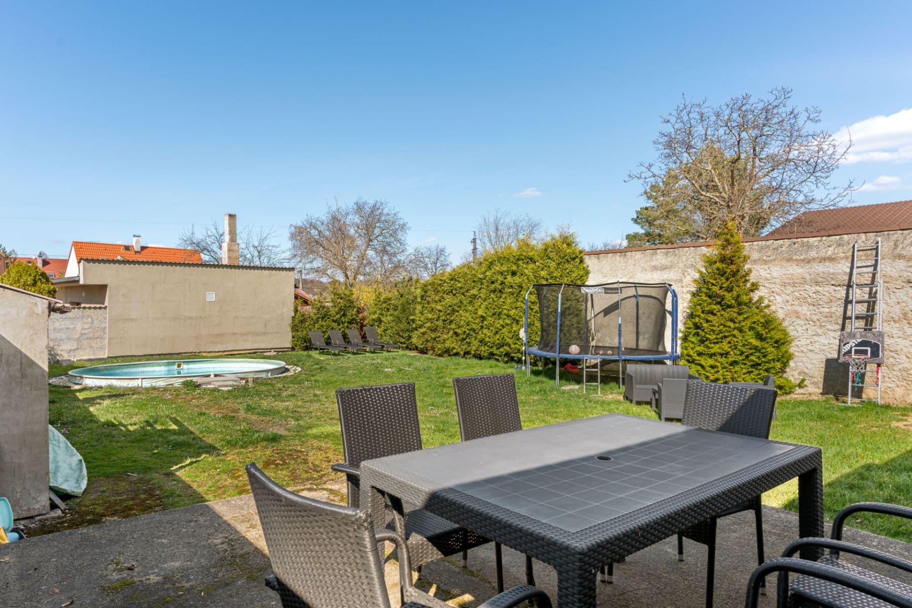 Predaj domu 168 m², pozemok 541 m², Vinařice, Středočeský kraj Predaj domu 168 m², pozemok 541 m², Vinařice, Středočeský kraj