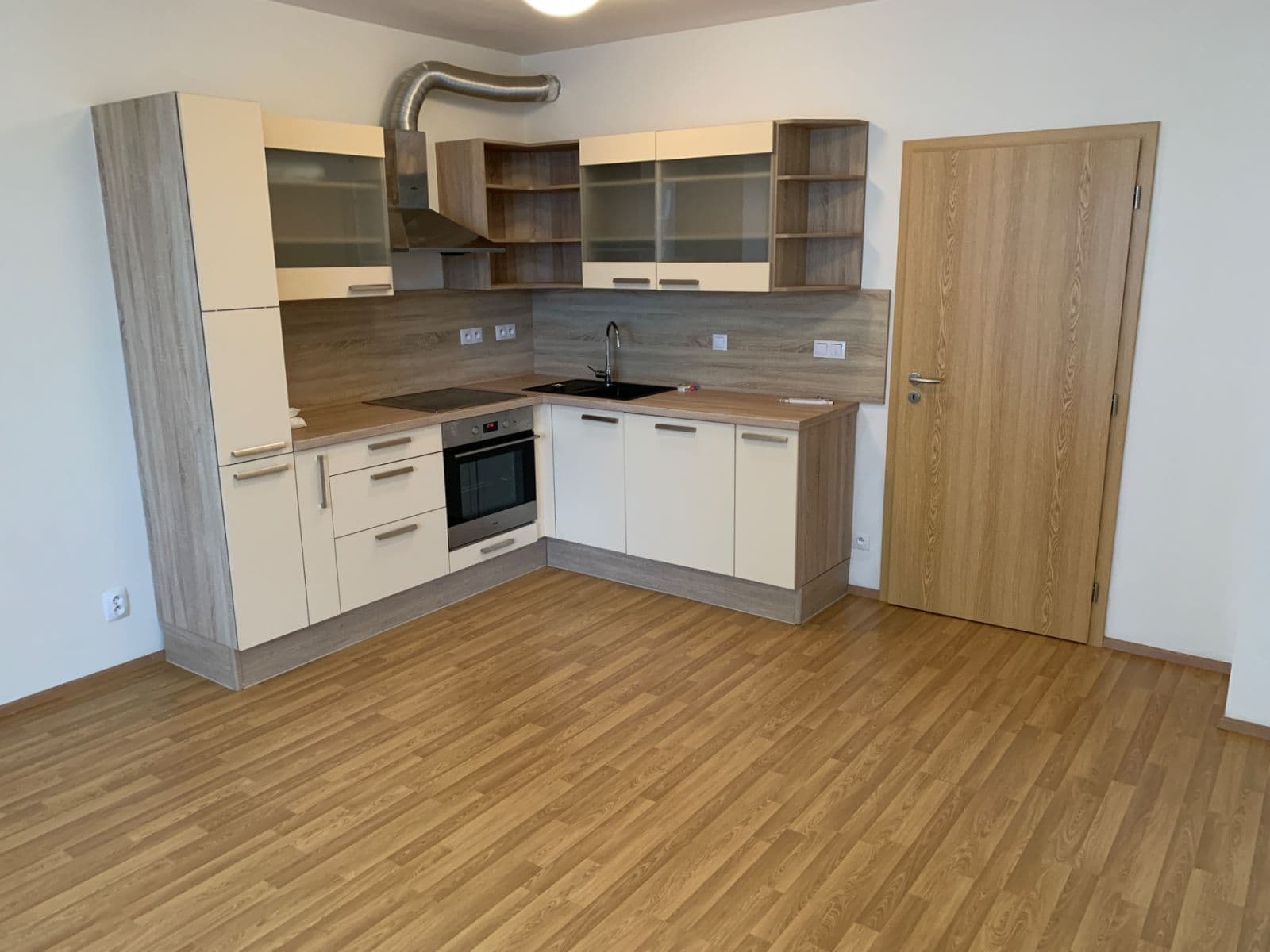 Prenájom bytu 2-izbový 47 m², Křepelčí, Brno, Jihomoravský kraj Prenájom bytu 2-izbový 47 m², Křepelčí, Brno, Jihomoravský kraj