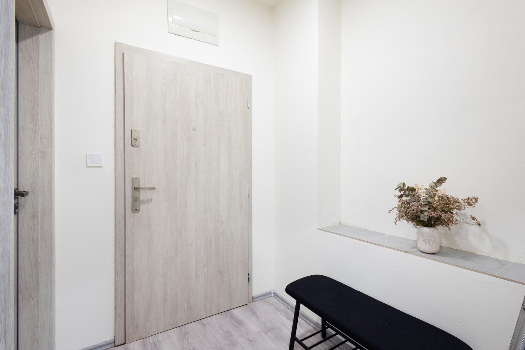 Predaj bytu 1-izbový 29 m², Loděnice, Středočeský kraj Predaj bytu 1-izbový 29 m², Loděnice, Středočeský kraj