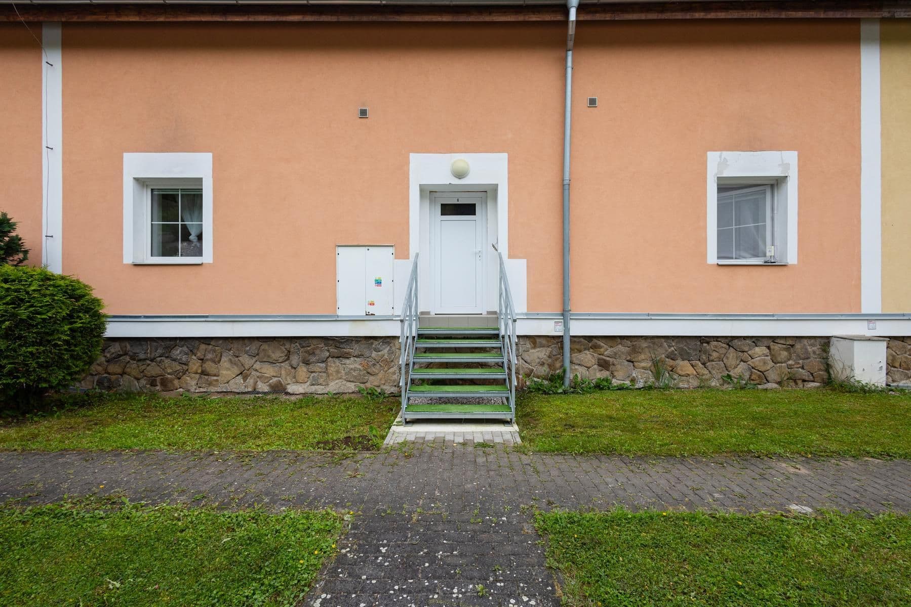 Predaj bytu 1-izbový 29 m², Loděnice, Středočeský kraj Predaj bytu 1-izbový 29 m², Loděnice, Středočeský kraj