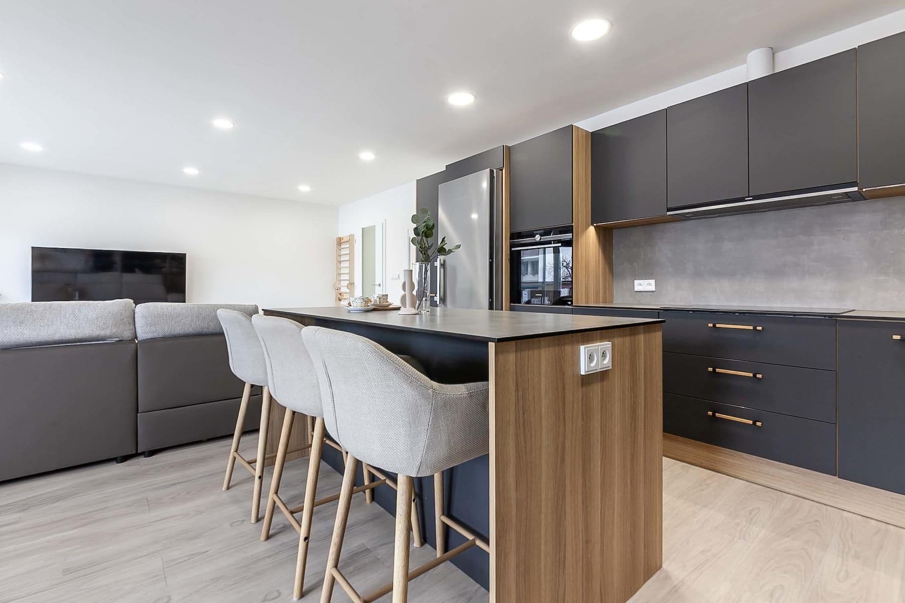 Predaj bytu 2-izbový 75 m², Mileny Hážové, Mladá Boleslav, Středočeský kraj Predaj bytu 2-izbový 75 m², Mileny Hážové, Mladá Boleslav, Středočeský kraj