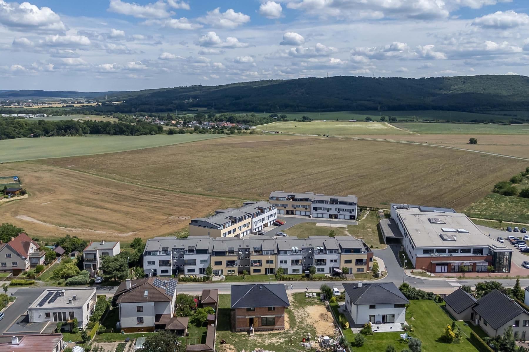 Predaj bytu 2-izbový 75 m², Mileny Hážové, Mladá Boleslav, Středočeský kraj Predaj bytu 2-izbový 75 m², Mileny Hážové, Mladá Boleslav, Středočeský kraj