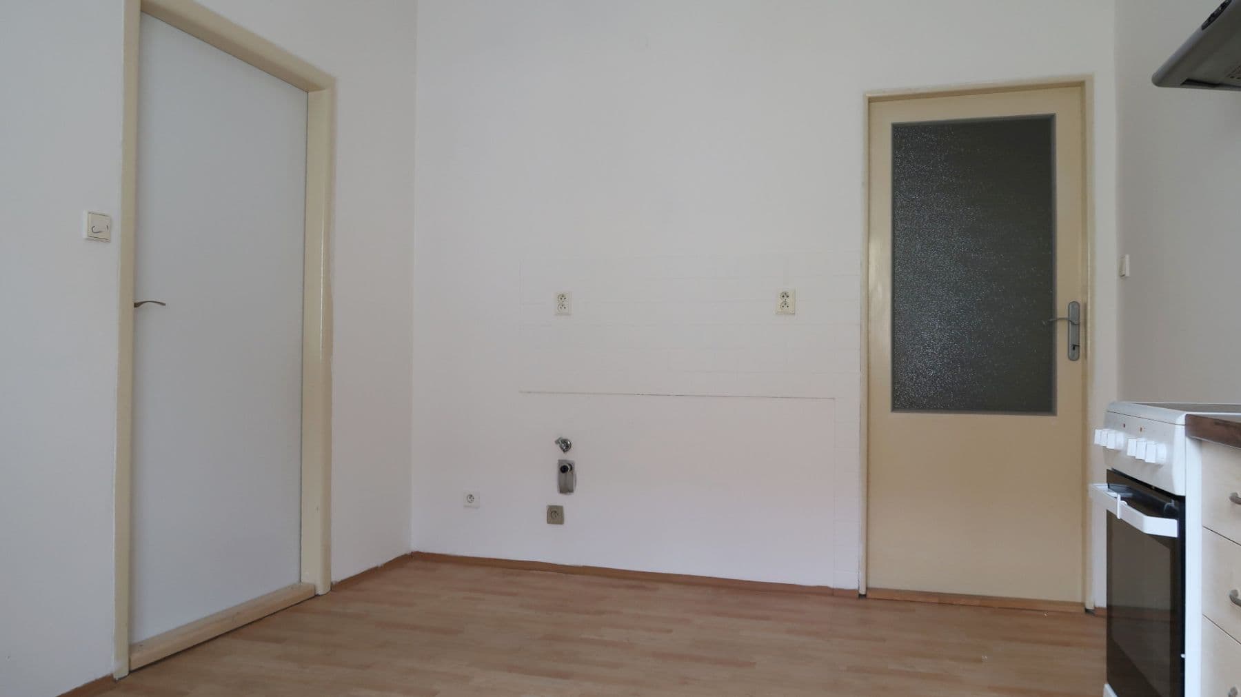 Prenájom bytu 1-izbový 34 m², Karáskovo náměstí, Brno, Jihomoravský kraj Prenájom bytu 1-izbový 34 m², Karáskovo náměstí, Brno, Jihomoravský kraj