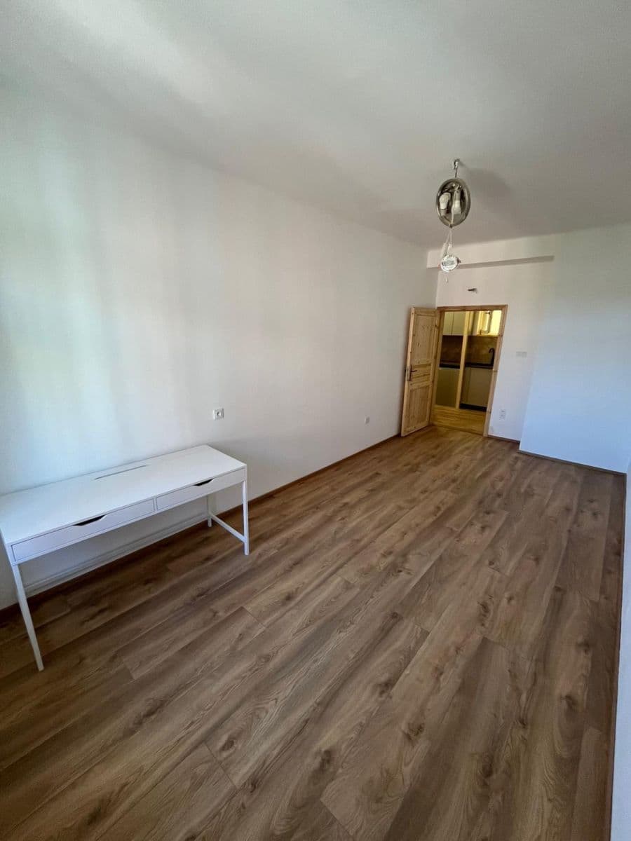 Prenájom bytu 2-izbový 60 m², Vinohradská, Praha, Praha Prenájom bytu 2-izbový 60 m², Vinohradská, Praha, Praha