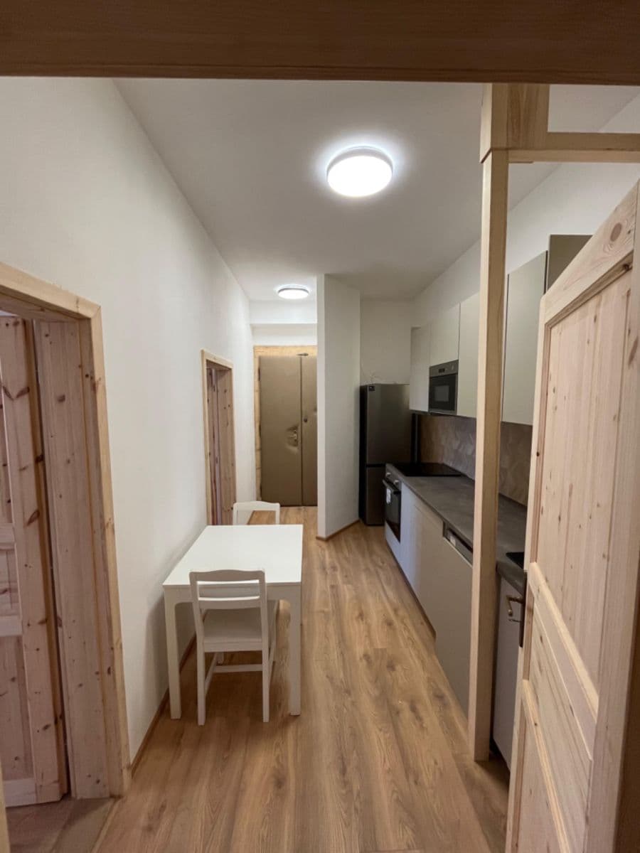 Prenájom bytu 2-izbový 60 m², Vinohradská, Praha, Praha Prenájom bytu 2-izbový 60 m², Vinohradská, Praha, Praha