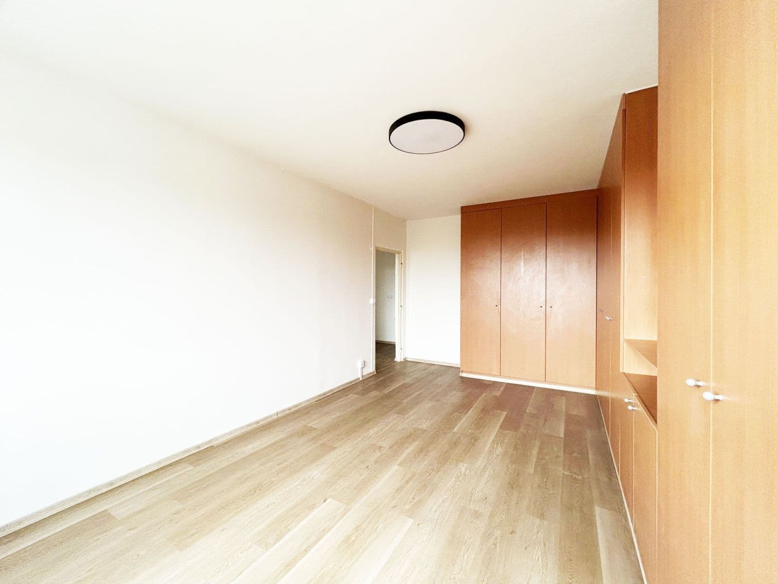 Prenájom bytu 3-izbový 84 m², Roháčova, Český Brod, Středočeský kraj Prenájom bytu 3-izbový 84 m², Roháčova, Český Brod, Středočeský kraj