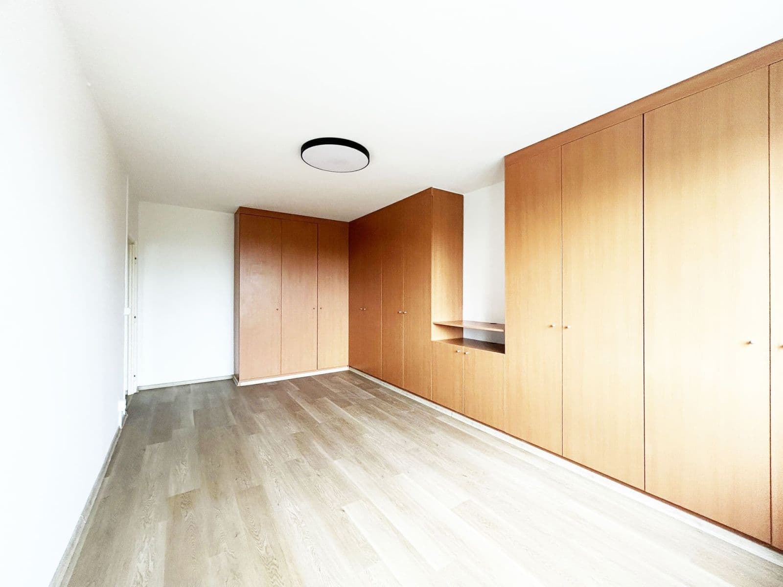 Prenájom bytu 3-izbový 84 m², Roháčova, Český Brod, Středočeský kraj Prenájom bytu 3-izbový 84 m², Roháčova, Český Brod, Středočeský kraj