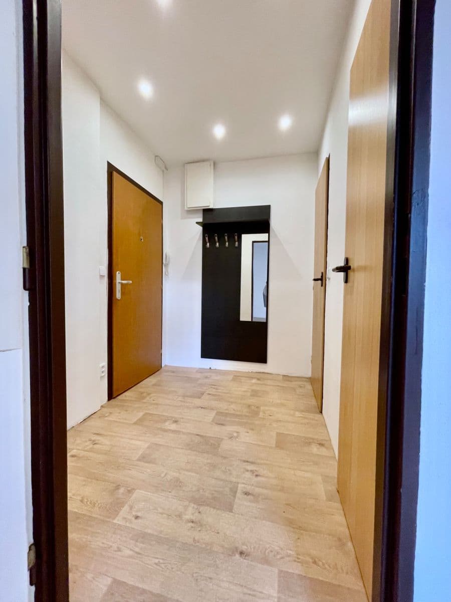 Predaj bytu 1-izbový 34 m², Trytova, Praha, Praha Predaj bytu 1-izbový 34 m², Trytova, Praha, Praha
