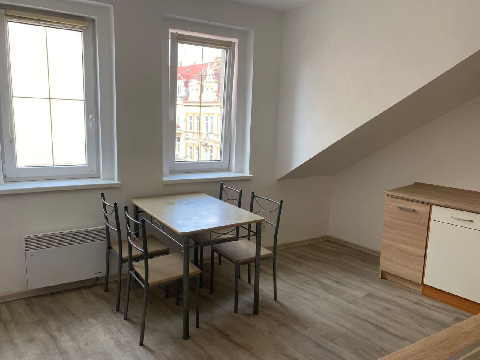 Prenájom bytu 1-izbový 50 m², Sokolovská, Karlovy Vary, Karlovarský kraj Prenájom bytu 1-izbový 50 m², Sokolovská, Karlovy Vary, Karlovarský kraj