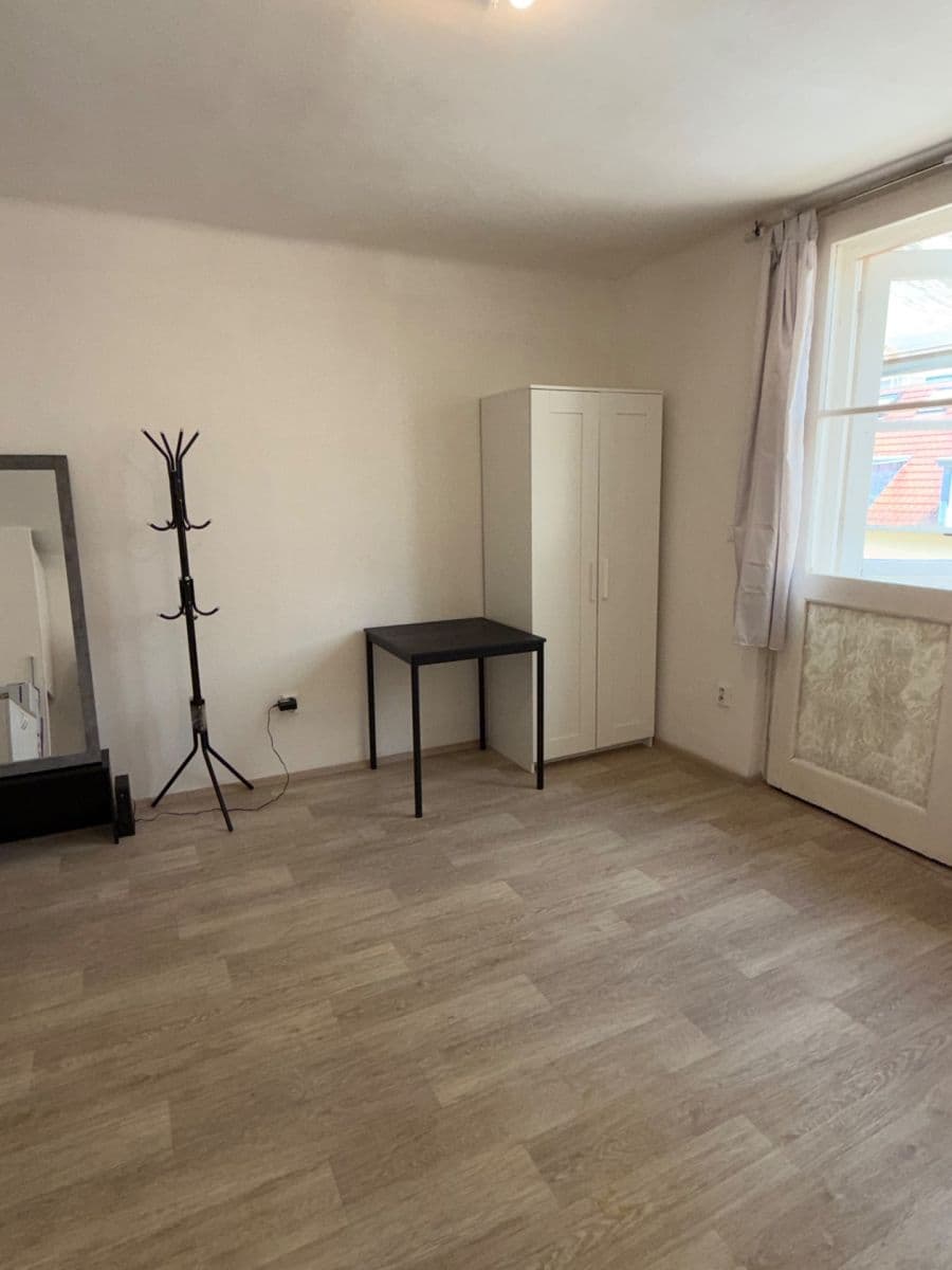 Prenájom bytu 1-izbový 23 m², Dačického, Praha, Praha Prenájom bytu 1-izbový 23 m², Dačického, Praha, Praha