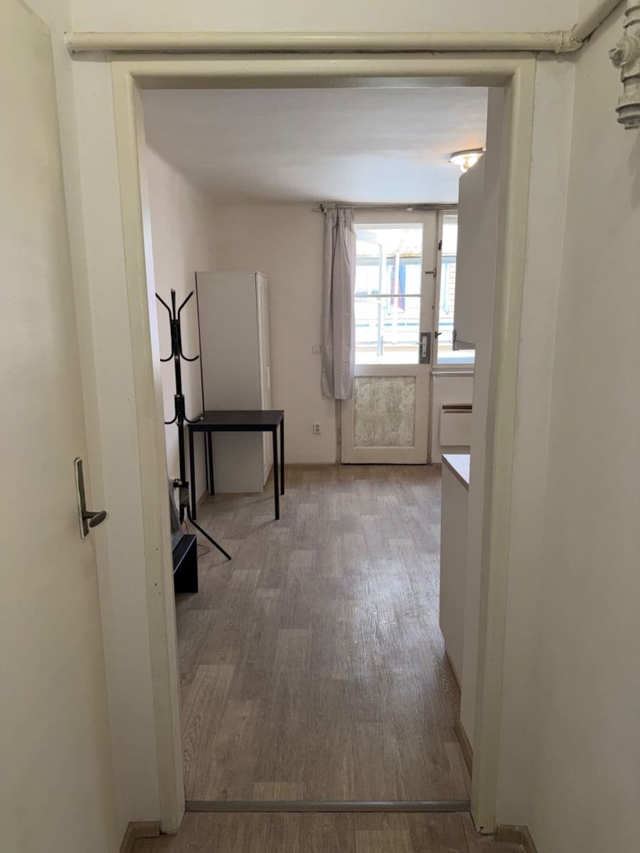 Prenájom bytu 1-izbový 23 m², Dačického, Praha, Praha Prenájom bytu 1-izbový 23 m², Dačického, Praha, Praha