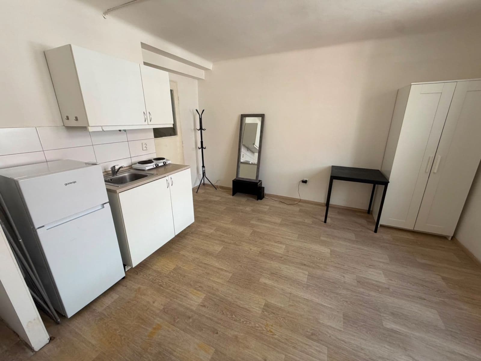 Prenájom bytu 1-izbový 23 m², Dačického, Praha, Praha Prenájom bytu 1-izbový 23 m², Dačického, Praha, Praha