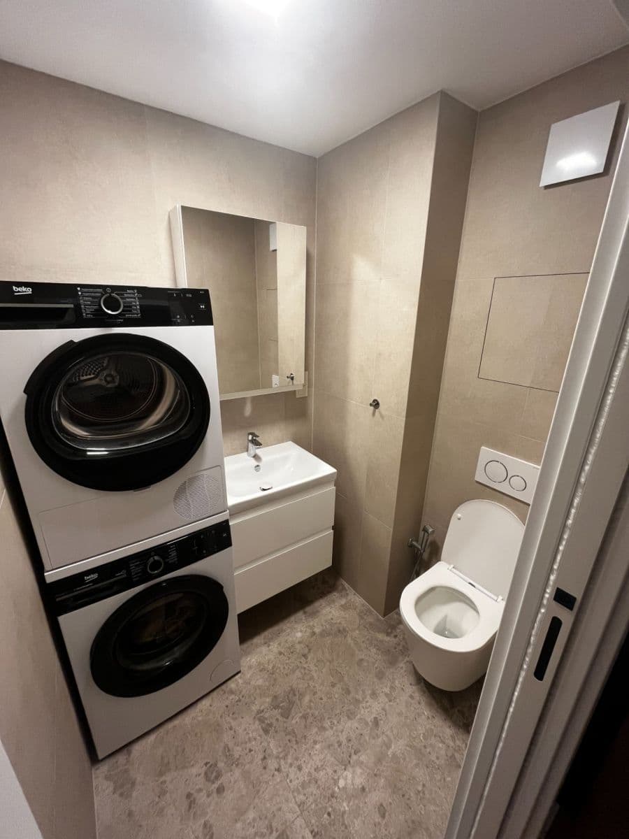 Prenájom bytu 3-izbový 65 m², Křimická, Plzeň, Plzeňský kraj Prenájom bytu 3-izbový 65 m², Křimická, Plzeň, Plzeňský kraj