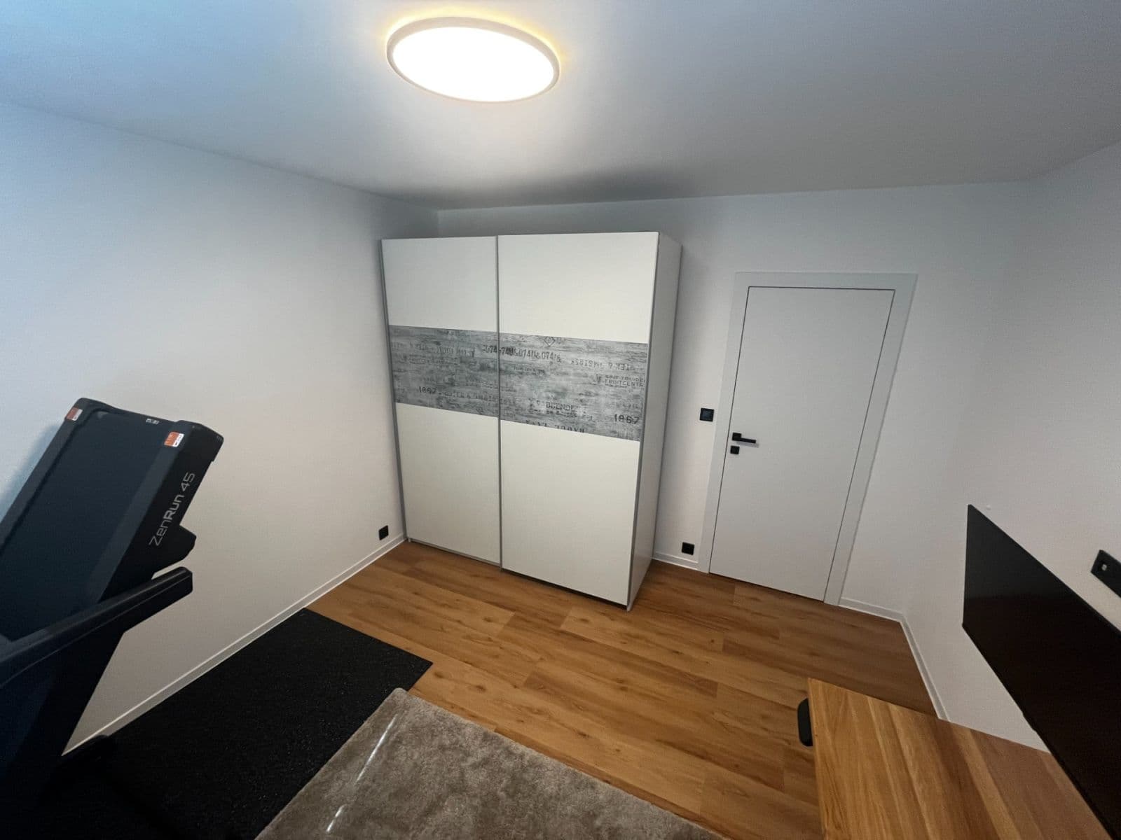 Prenájom bytu 3-izbový 65 m², Křimická, Plzeň, Plzeňský kraj Prenájom bytu 3-izbový 65 m², Křimická, Plzeň, Plzeňský kraj