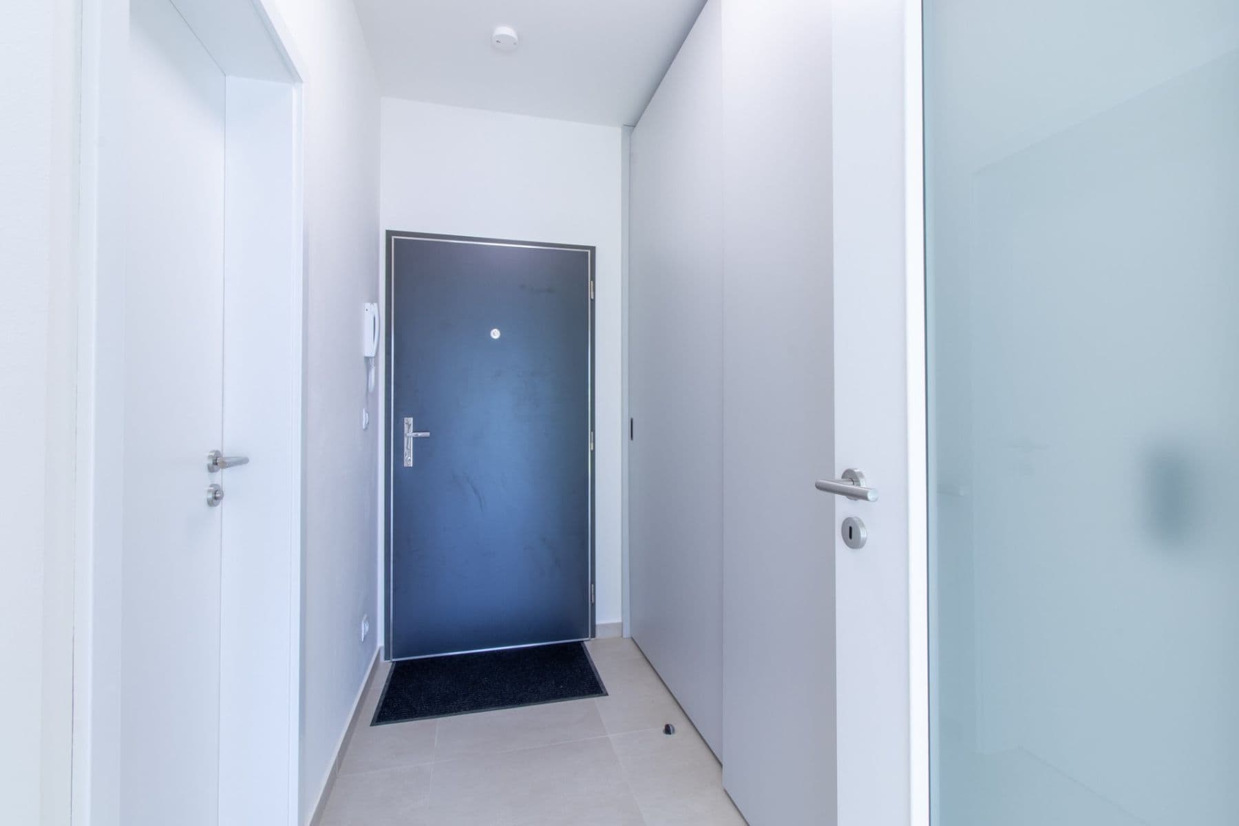 Prenájom bytu 1-izbový 30 m², Bohumila Landy, Kladno, Středočeský kraj Prenájom bytu 1-izbový 30 m², Bohumila Landy, Kladno, Středočeský kraj