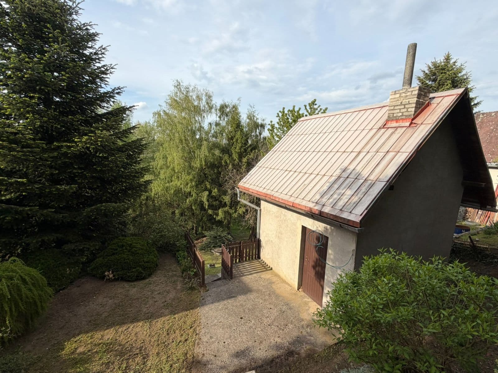 Predaj rekreačného objektu 30 m², pozemok 457 m², Pašinka, Středočeský kraj Predaj rekreačného objektu 30 m², pozemok 457 m², Pašinka, Středočeský kraj