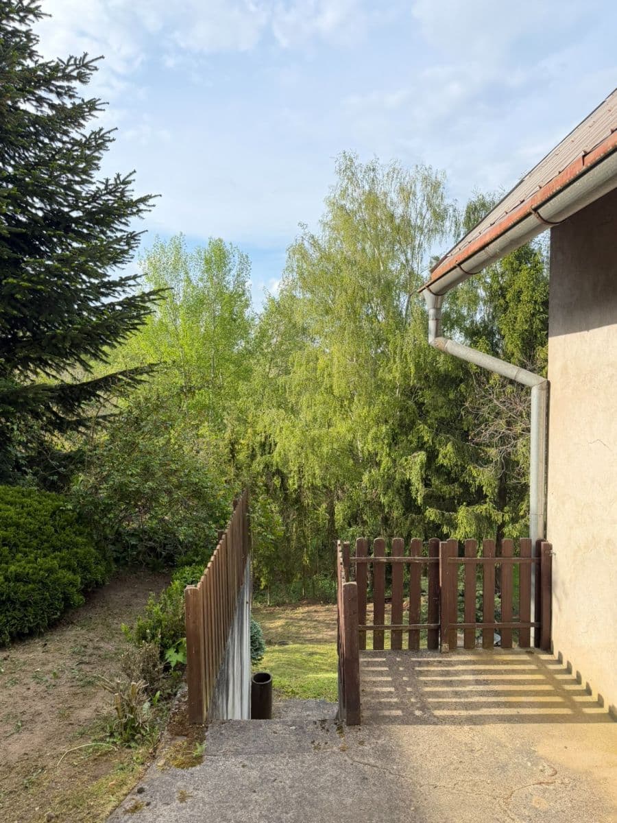 Predaj rekreačného objektu 30 m², pozemok 457 m², Pašinka, Středočeský kraj Predaj rekreačného objektu 30 m², pozemok 457 m², Pašinka, Středočeský kraj