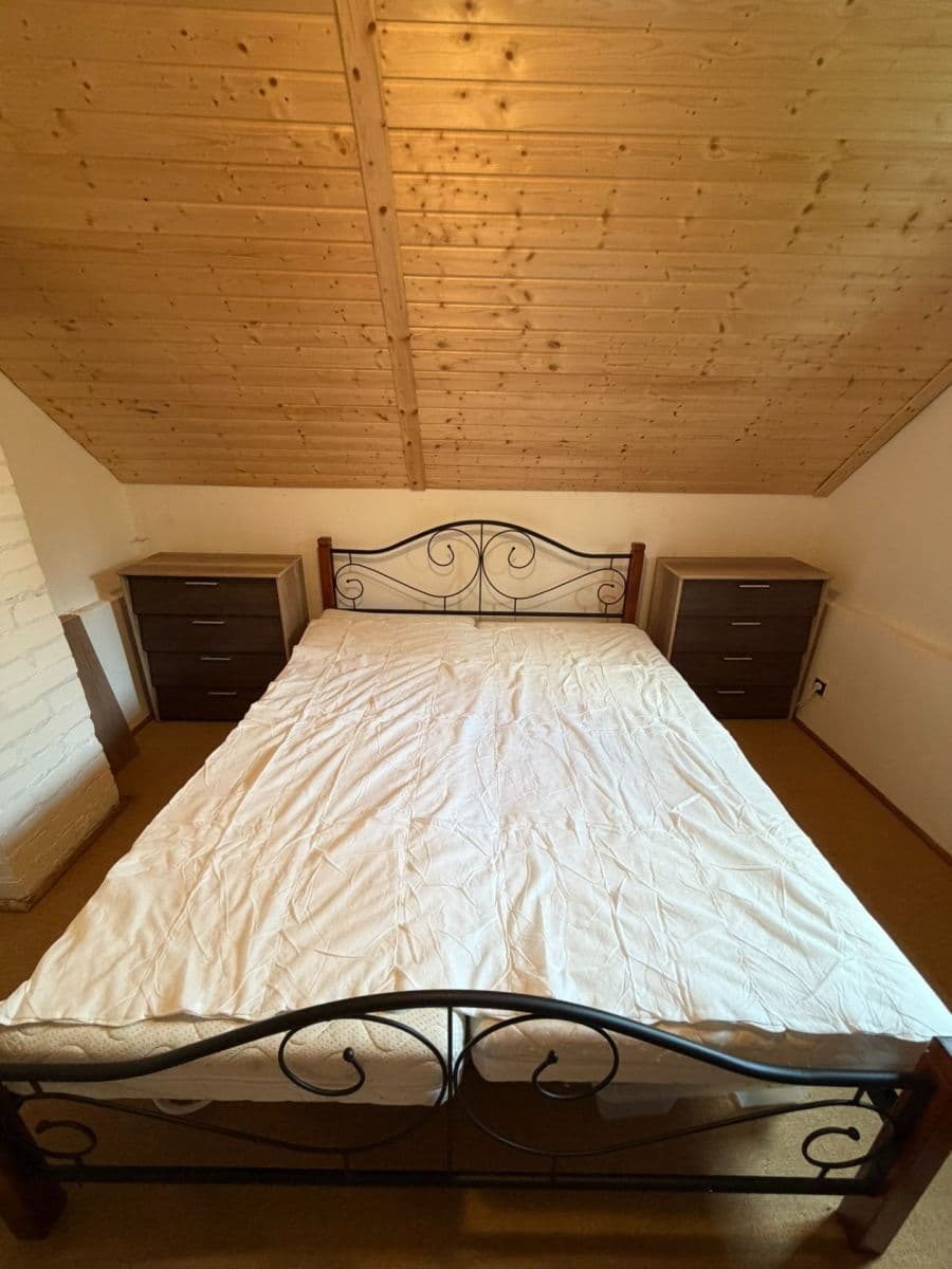 Predaj rekreačného objektu 30 m², pozemok 457 m², Pašinka, Středočeský kraj Predaj rekreačného objektu 30 m², pozemok 457 m², Pašinka, Středočeský kraj