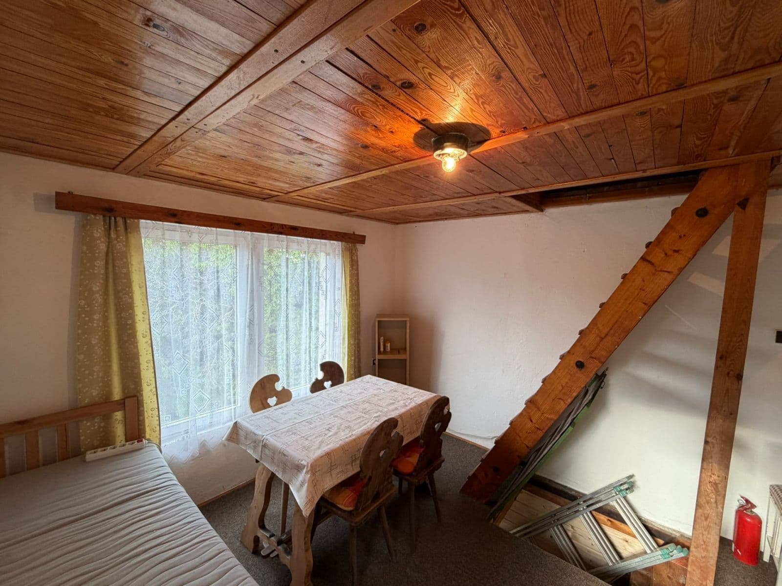 Predaj rekreačného objektu 30 m², pozemok 457 m², Pašinka, Středočeský kraj Predaj rekreačného objektu 30 m², pozemok 457 m², Pašinka, Středočeský kraj