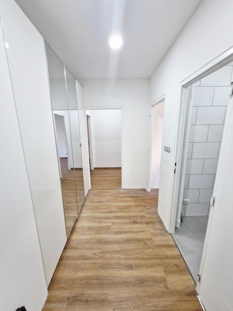 Prenájom bytu 2-izbový 52 m², Na Vrcholu, Praha, Praha Prenájom bytu 2-izbový 52 m², Na Vrcholu, Praha, Praha