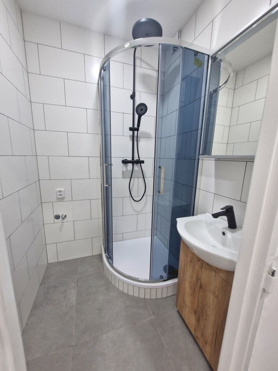 Prenájom bytu 2-izbový 52 m², Na Vrcholu, Praha, Praha Prenájom bytu 2-izbový 52 m², Na Vrcholu, Praha, Praha