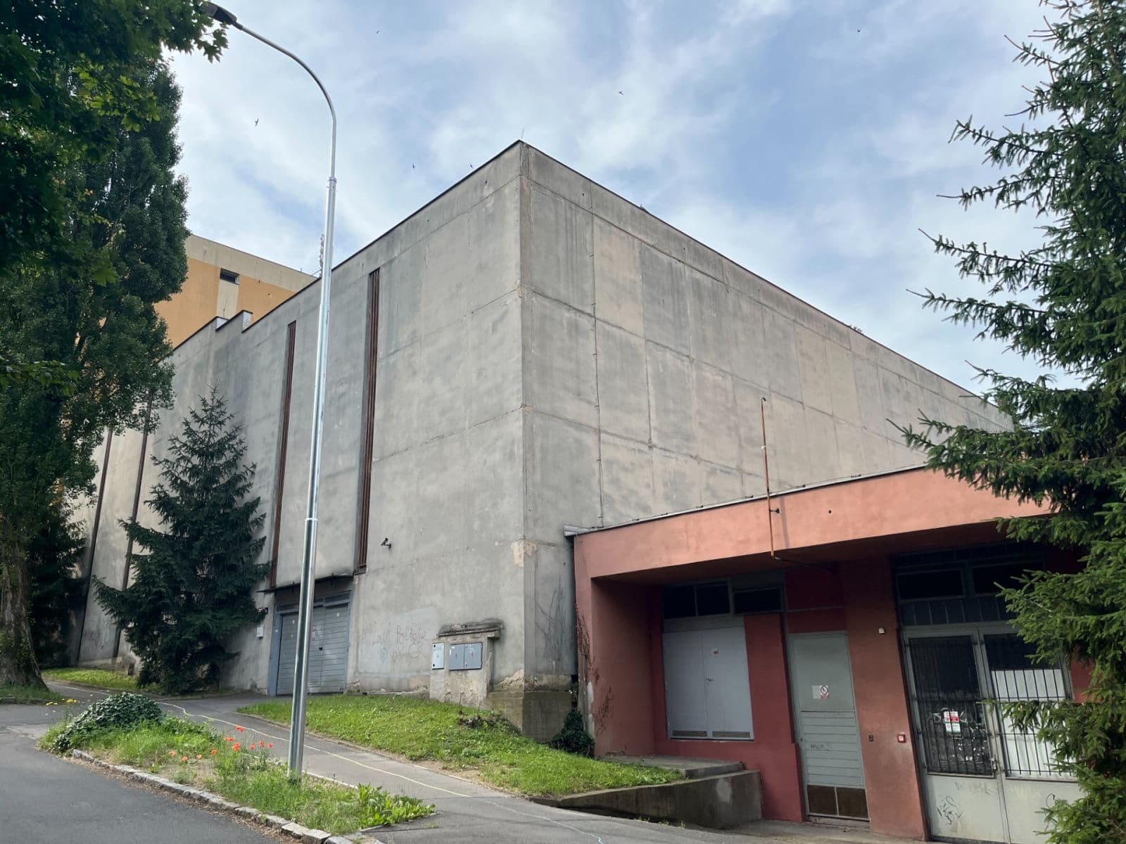 Predaj garáže 12 m², Pod Klaudiánkou, Praha, Praha Predaj garáže 12 m², Pod Klaudiánkou, Praha, Praha
