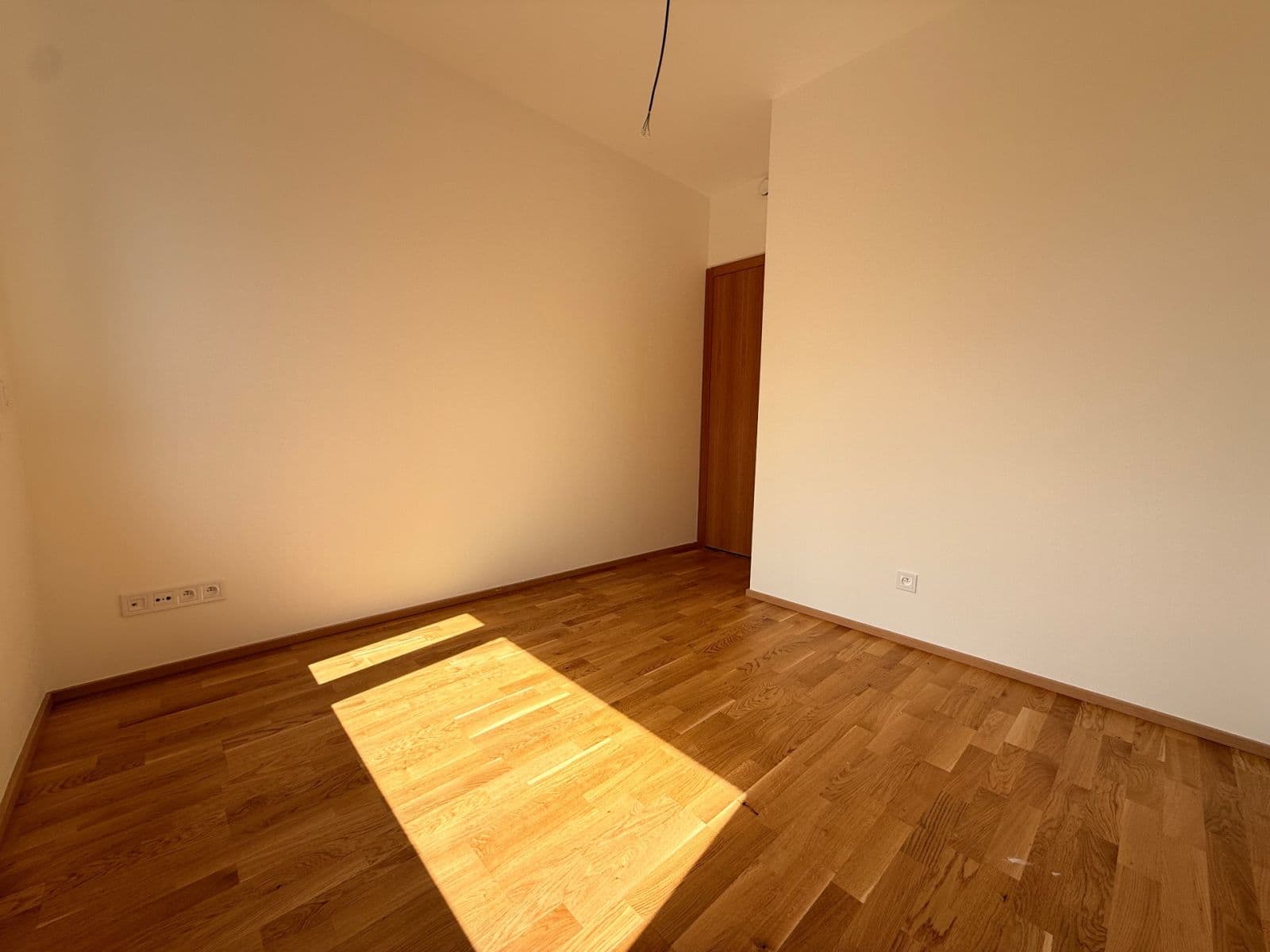 Prenájom bytu 4-izbový 77 m², Hartigova, Praha, Praha Prenájom bytu 4-izbový 77 m², Hartigova, Praha, Praha