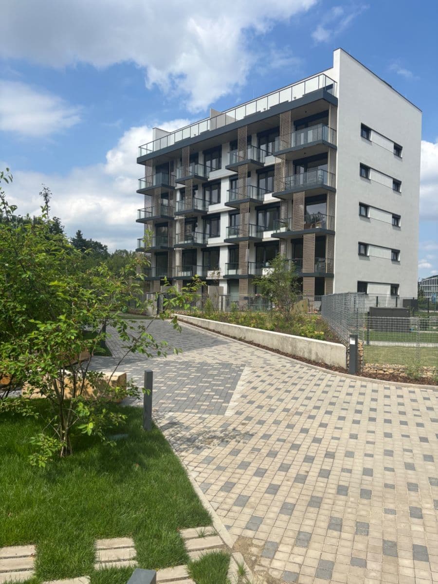 Prenájom bytu 2-izbový 52 m², Komárkova, Praha, Praha Prenájom bytu 2-izbový 52 m², Komárkova, Praha, Praha