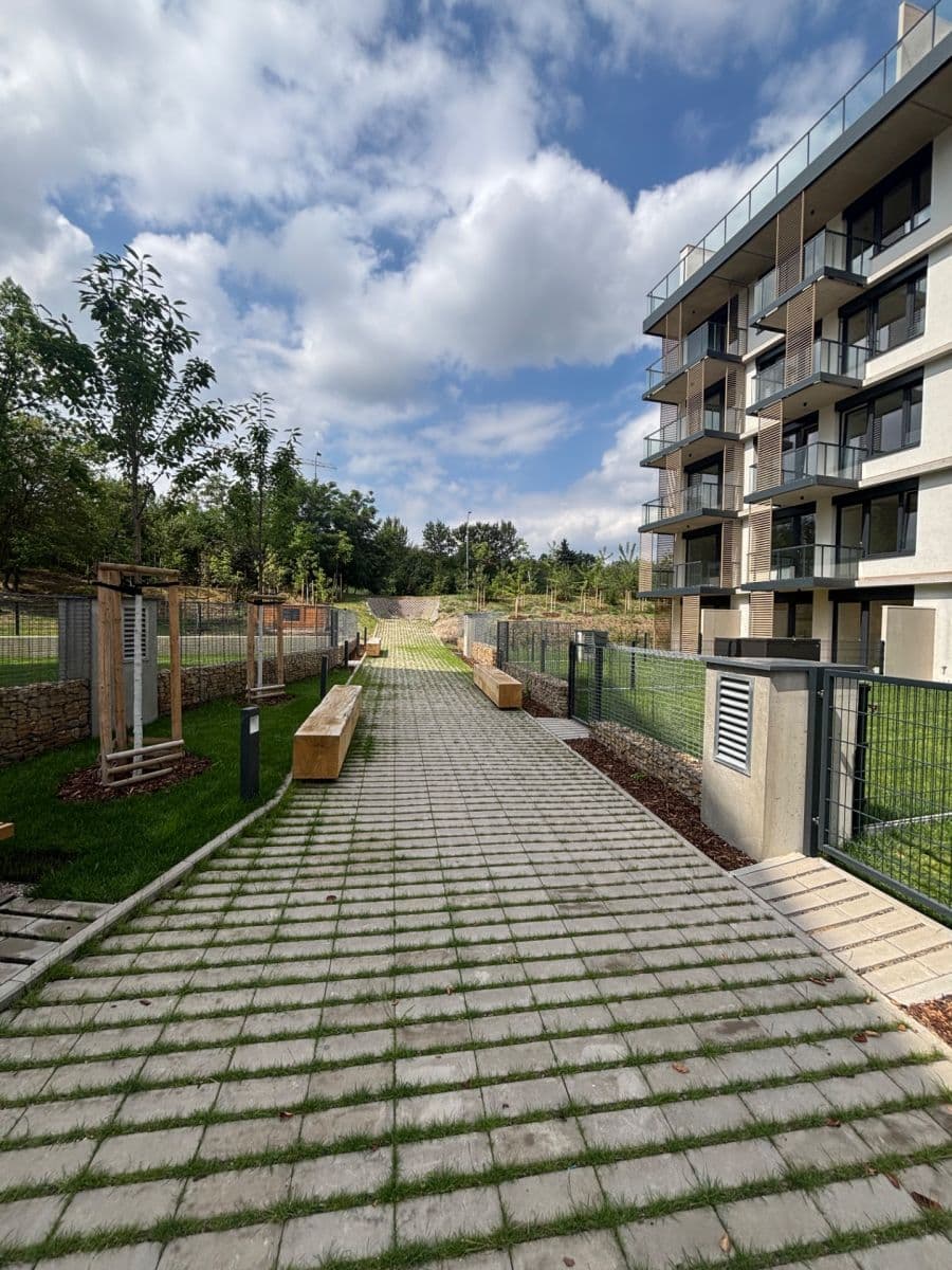 Prenájom bytu 2-izbový 52 m², Komárkova, Praha, Praha Prenájom bytu 2-izbový 52 m², Komárkova, Praha, Praha