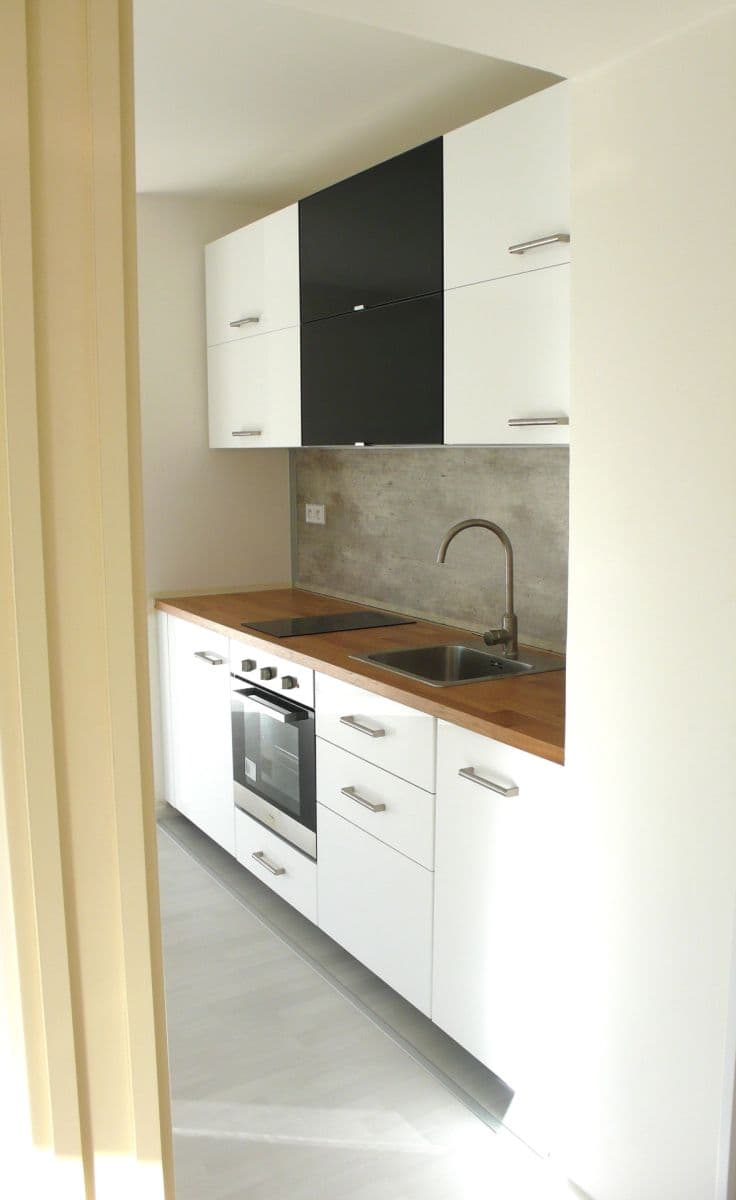 Prenájom bytu 2-izbový 40 m², Čínská, Praha, Praha Prenájom bytu 2-izbový 40 m², Čínská, Praha, Praha