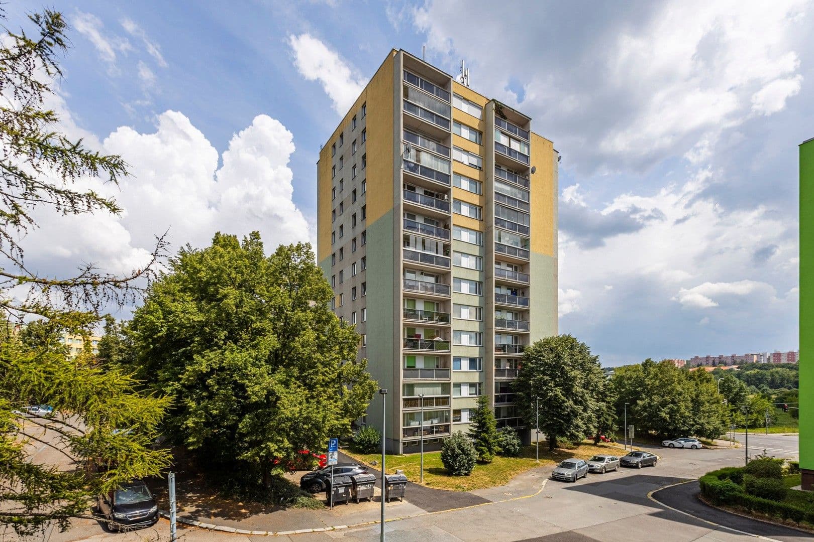 Prenájom bytu 4-izbový 59 m², Hledíková, Praha, Praha Prenájom bytu 4-izbový 59 m², Hledíková, Praha, Praha