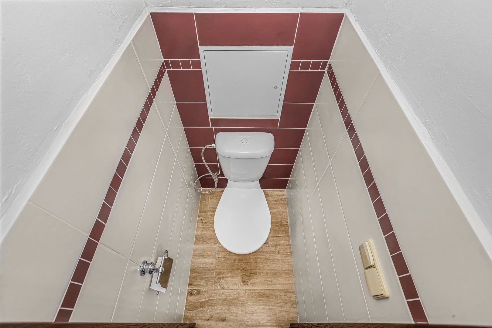 Prenájom bytu 4-izbový 59 m², Hledíková, Praha, Praha Prenájom bytu 4-izbový 59 m², Hledíková, Praha, Praha