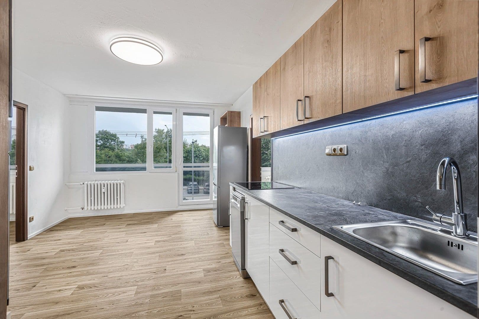 Prenájom bytu 4-izbový 59 m², Hledíková, Praha, Praha Prenájom bytu 4-izbový 59 m², Hledíková, Praha, Praha