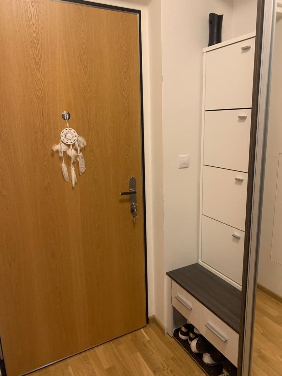 Prenájom bytu 1-izbový 36 m², Olgy Havlové, Praha, Praha Prenájom bytu 1-izbový 36 m², Olgy Havlové, Praha, Praha