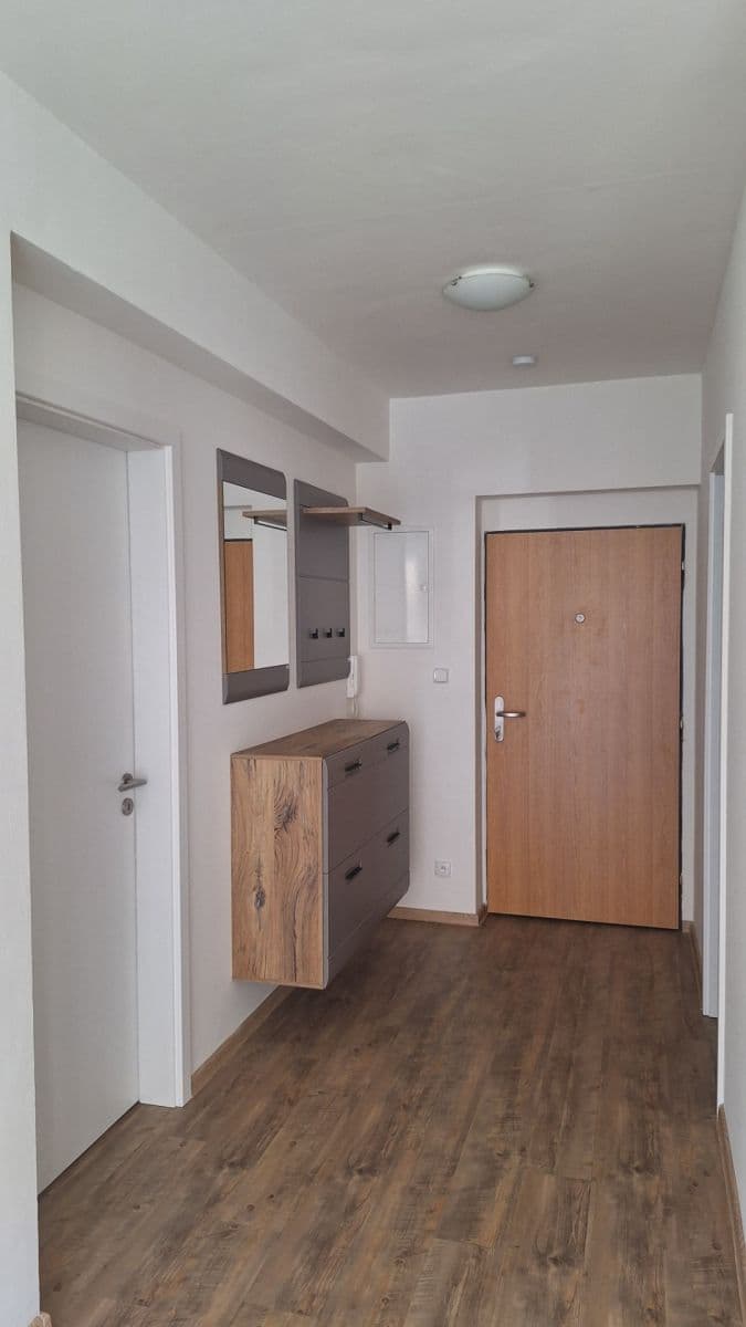 Prenájom bytu 2-izbový 48 m², Na Horkách, Kralupy nad Vltavou, Středočeský kraj Prenájom bytu 2-izbový 48 m², Na Horkách, Kralupy nad Vltavou, Středočeský kraj