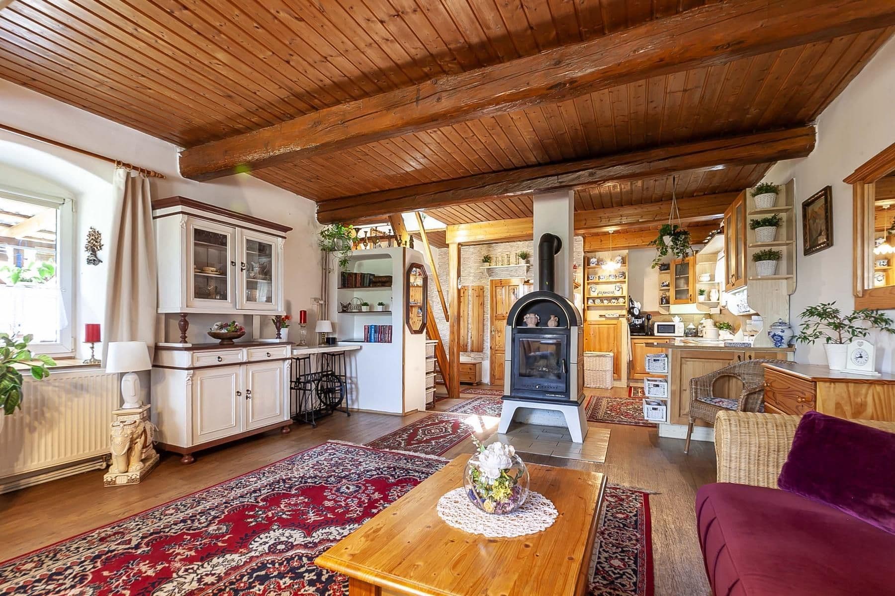 Predaj domu 250 m², pozemek 1.555 m², Doubravčice, Středočeský kraj Predaj domu 250 m², pozemek 1.555 m², Doubravčice, Středočeský kraj