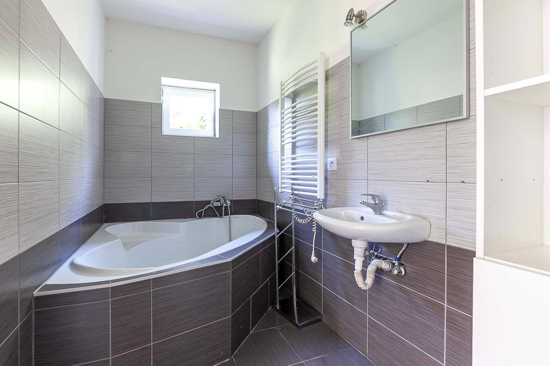Predaj domu 250 m², pozemek 1.555 m², Doubravčice, Středočeský kraj Predaj domu 250 m², pozemek 1.555 m², Doubravčice, Středočeský kraj