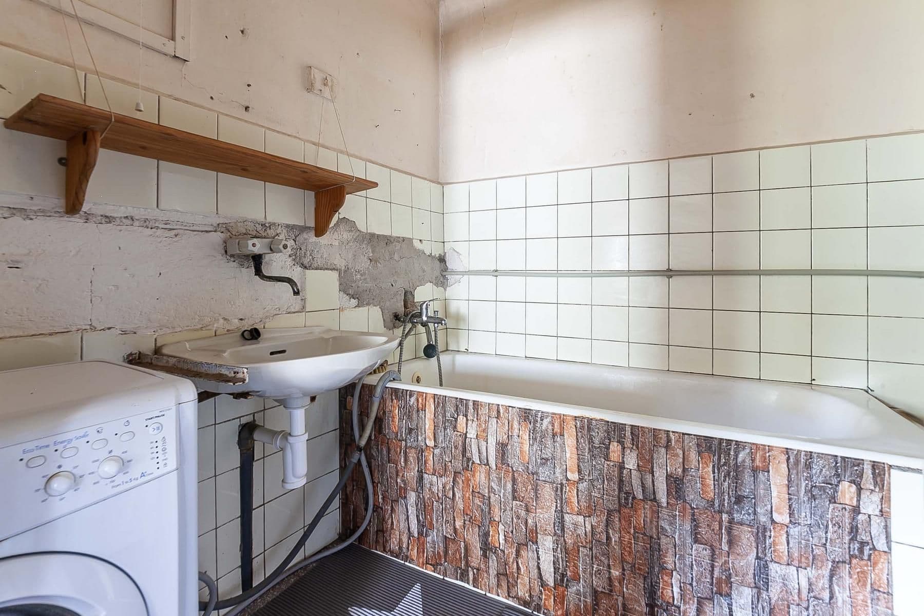 Predaj domu 250 m², pozemek 1.555 m², Doubravčice, Středočeský kraj Predaj domu 250 m², pozemek 1.555 m², Doubravčice, Středočeský kraj
