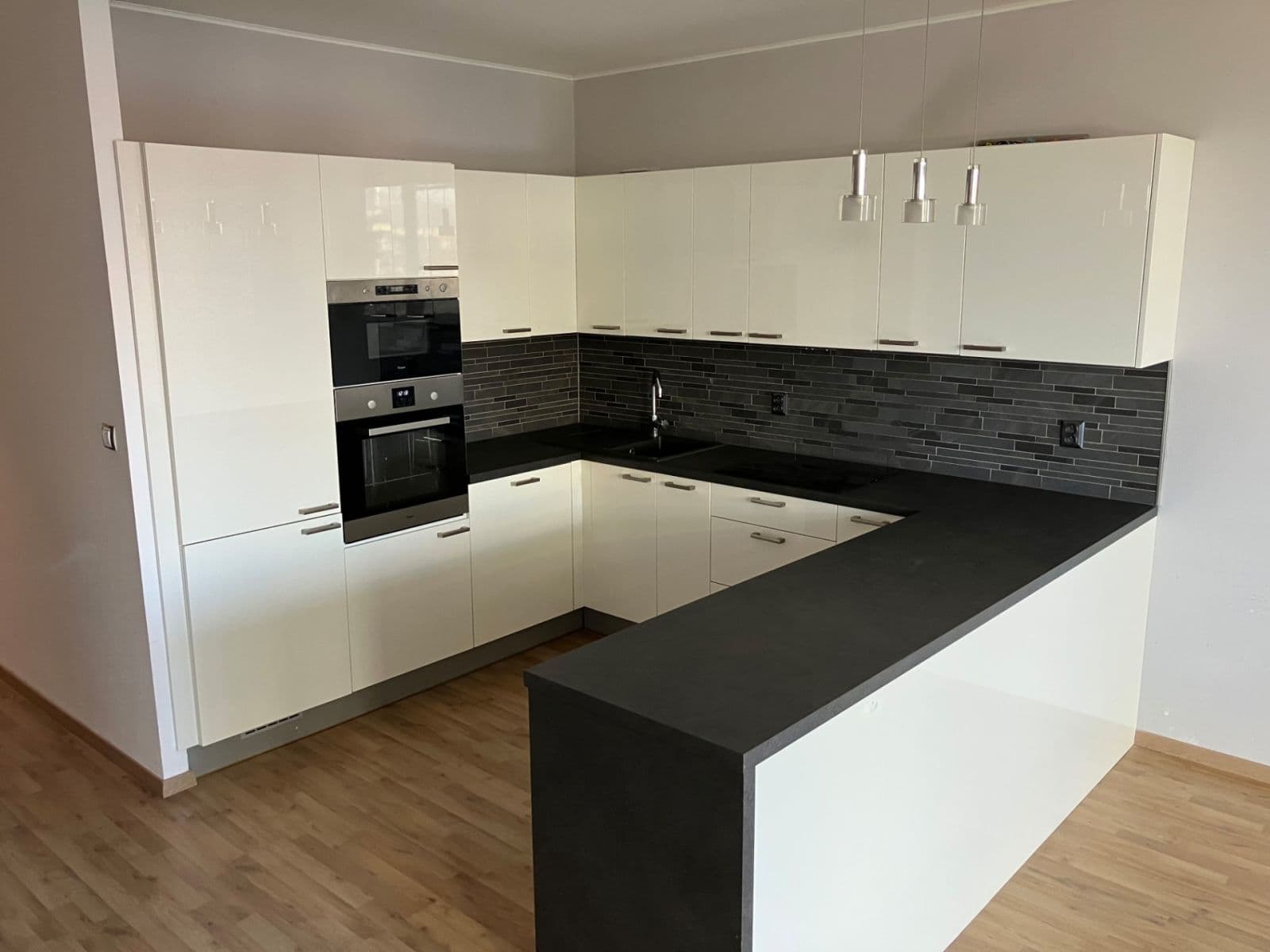 Predaj bytu 3-izbový 93 m², Voskovcova, Praha, Praha Predaj bytu 3-izbový 93 m², Voskovcova, Praha, Praha