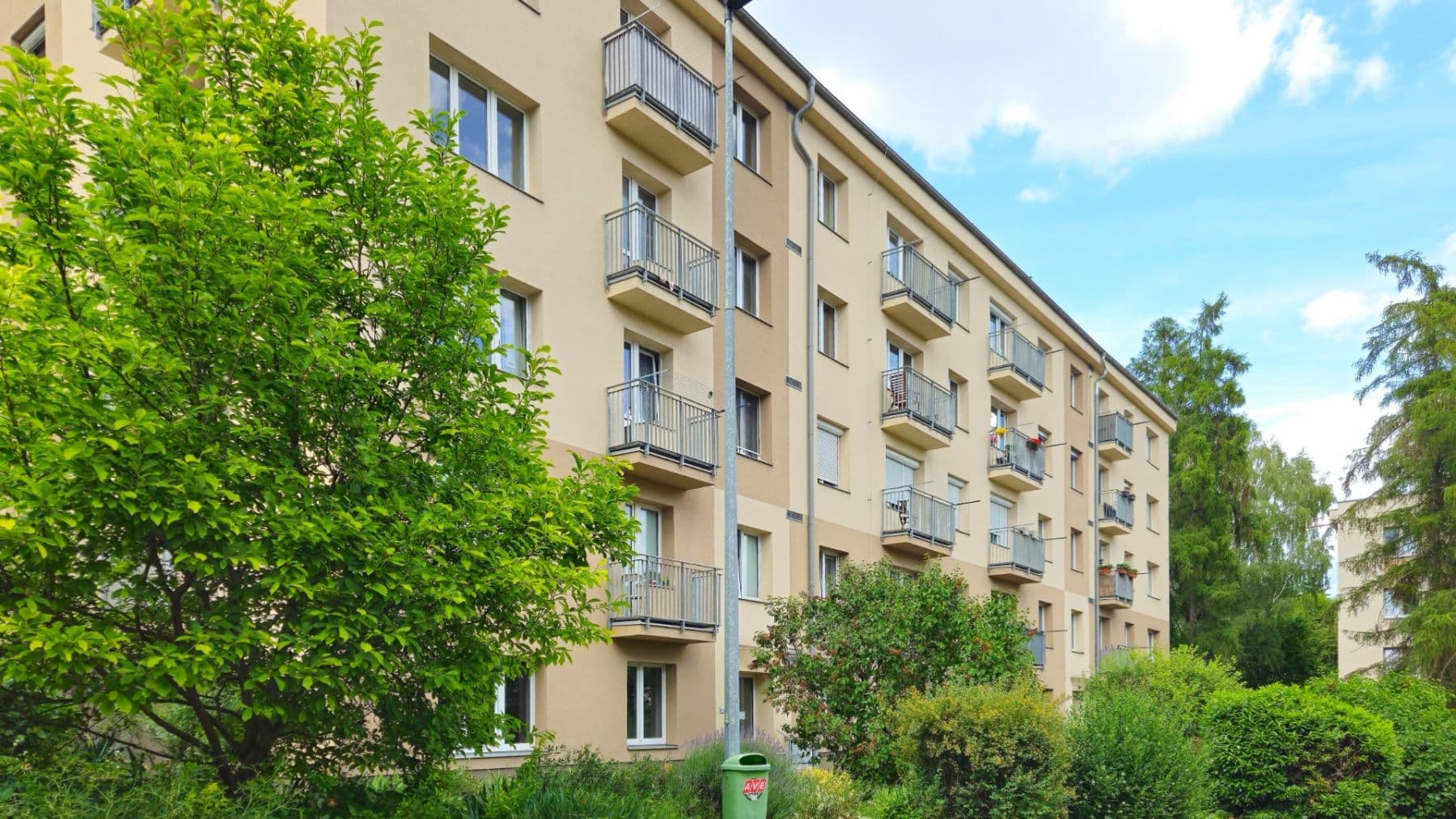 Prenájom bytu 3-izbový 70 m², Nad Zlíchovem, Praha, Praha Prenájom bytu 3-izbový 70 m², Nad Zlíchovem, Praha, Praha