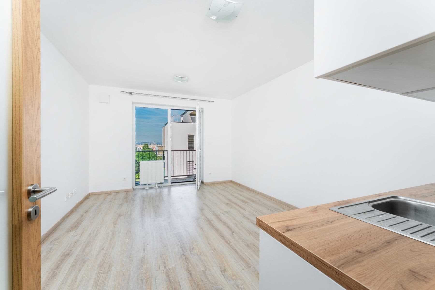 Predaj bytu 1-izbový 27 m², Za černým mostem, Praha, Praha Predaj bytu 1-izbový 27 m², Za černým mostem, Praha, Praha