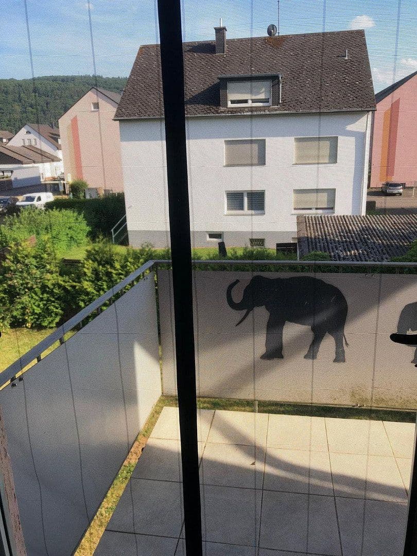 Prenájom bytu 3-izbový 68 m², Trier, Porýnie-Falcko Prenájom bytu 3-izbový 68 m², Trier, Porýnie-Falcko