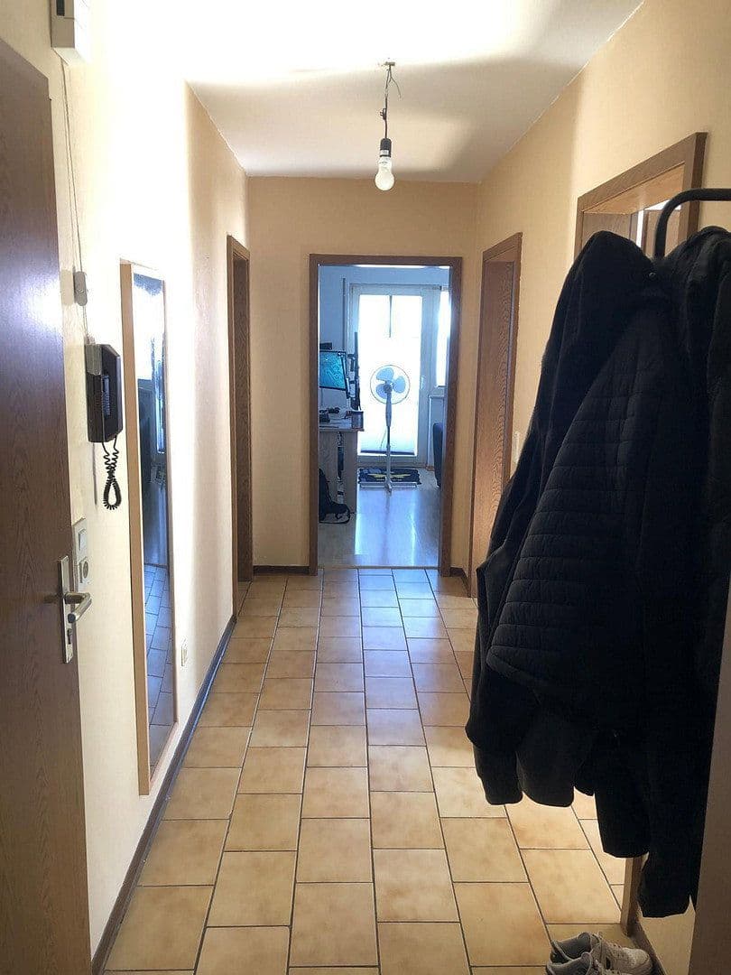 Prenájom bytu 3-izbový 68 m², Trier, Porýnie-Falcko Prenájom bytu 3-izbový 68 m², Trier, Porýnie-Falcko