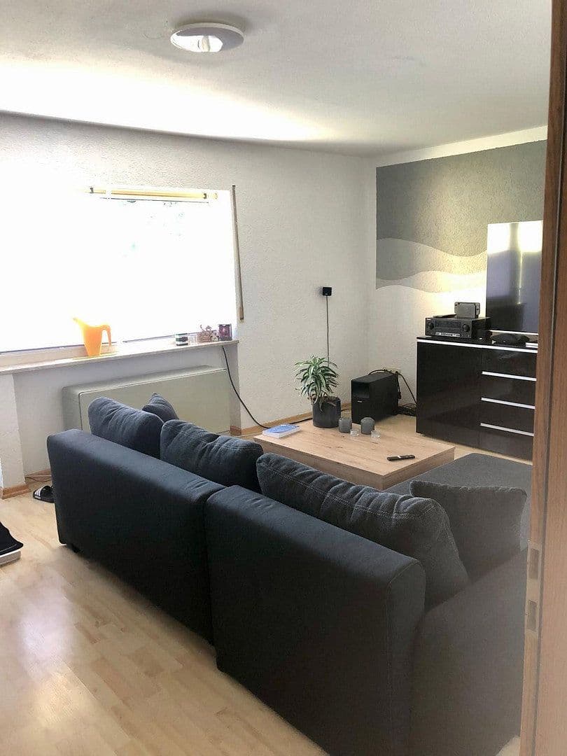 Prenájom bytu 3-izbový 68 m², Trier, Porýnie-Falcko Prenájom bytu 3-izbový 68 m², Trier, Porýnie-Falcko