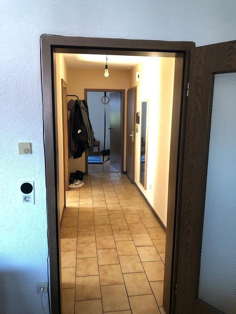 Prenájom bytu 3-izbový 68 m², Trier, Porýnie-Falcko Prenájom bytu 3-izbový 68 m², Trier, Porýnie-Falcko