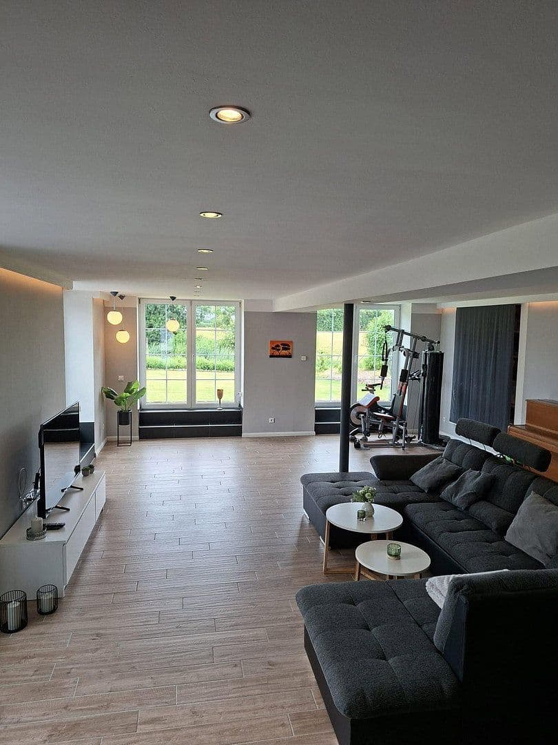 Predaj domu 354 m², pozemek 7.940 m², Großsolt, Šlezvicko-Holštajnsko Predaj domu 354 m², pozemek 7.940 m², Großsolt, Šlezvicko-Holštajnsko
